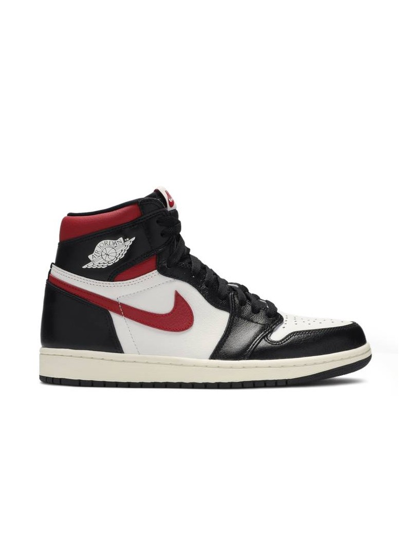 Air Jordan 1 Retro High OG...